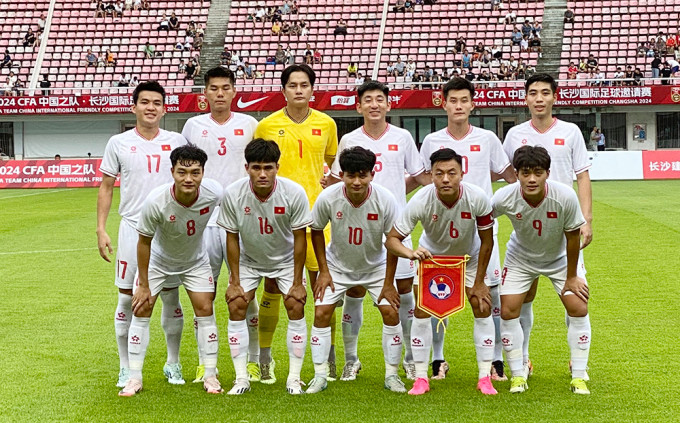 Đội hình xuất phát của U22 Việt Nam trong trận thua Uzbekistan 0-2 tại Trung Quốc ngày 7/9.